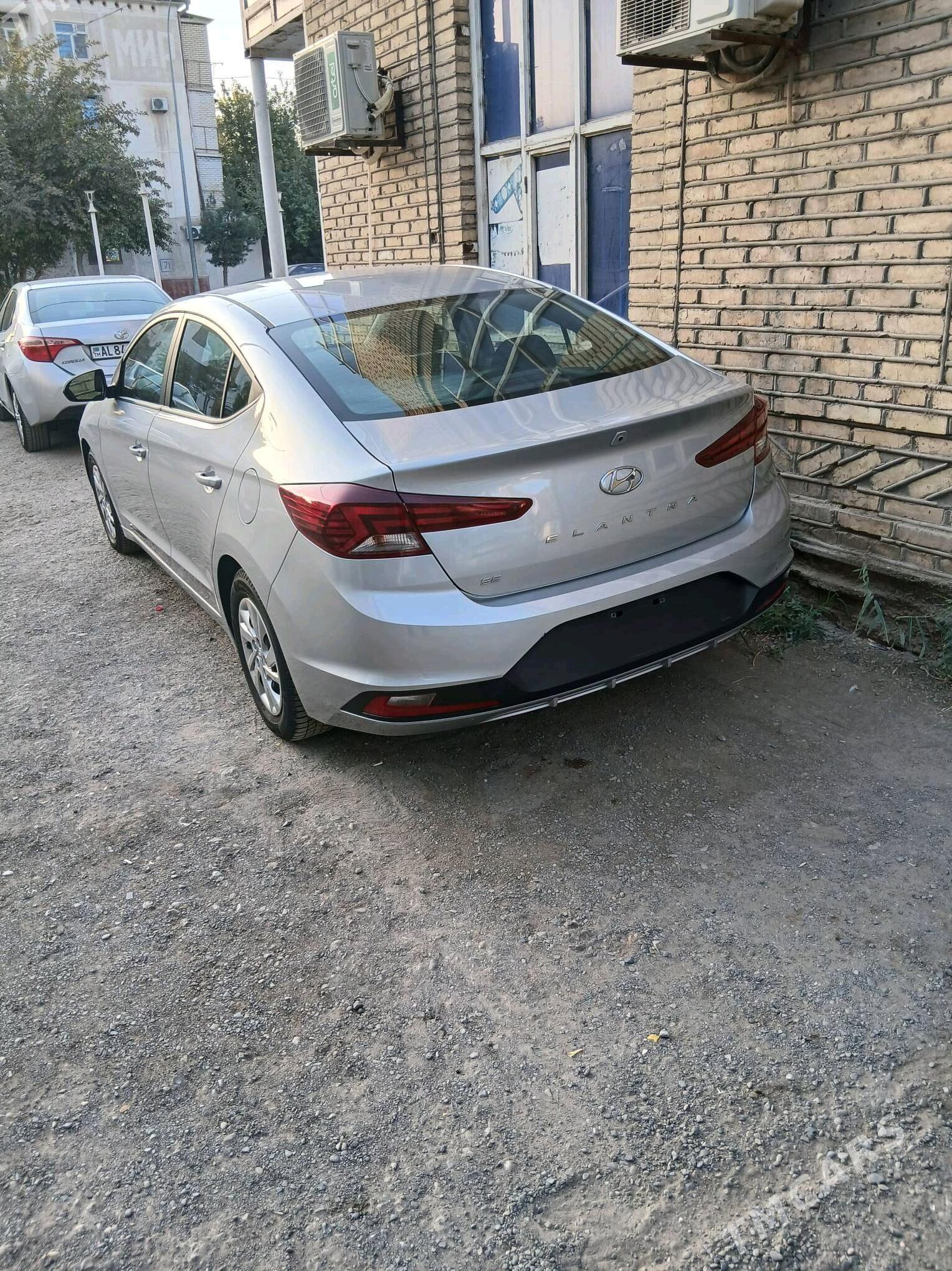 Hyundai Elantra 2020 - 205 000 TMT - Мары - img 2