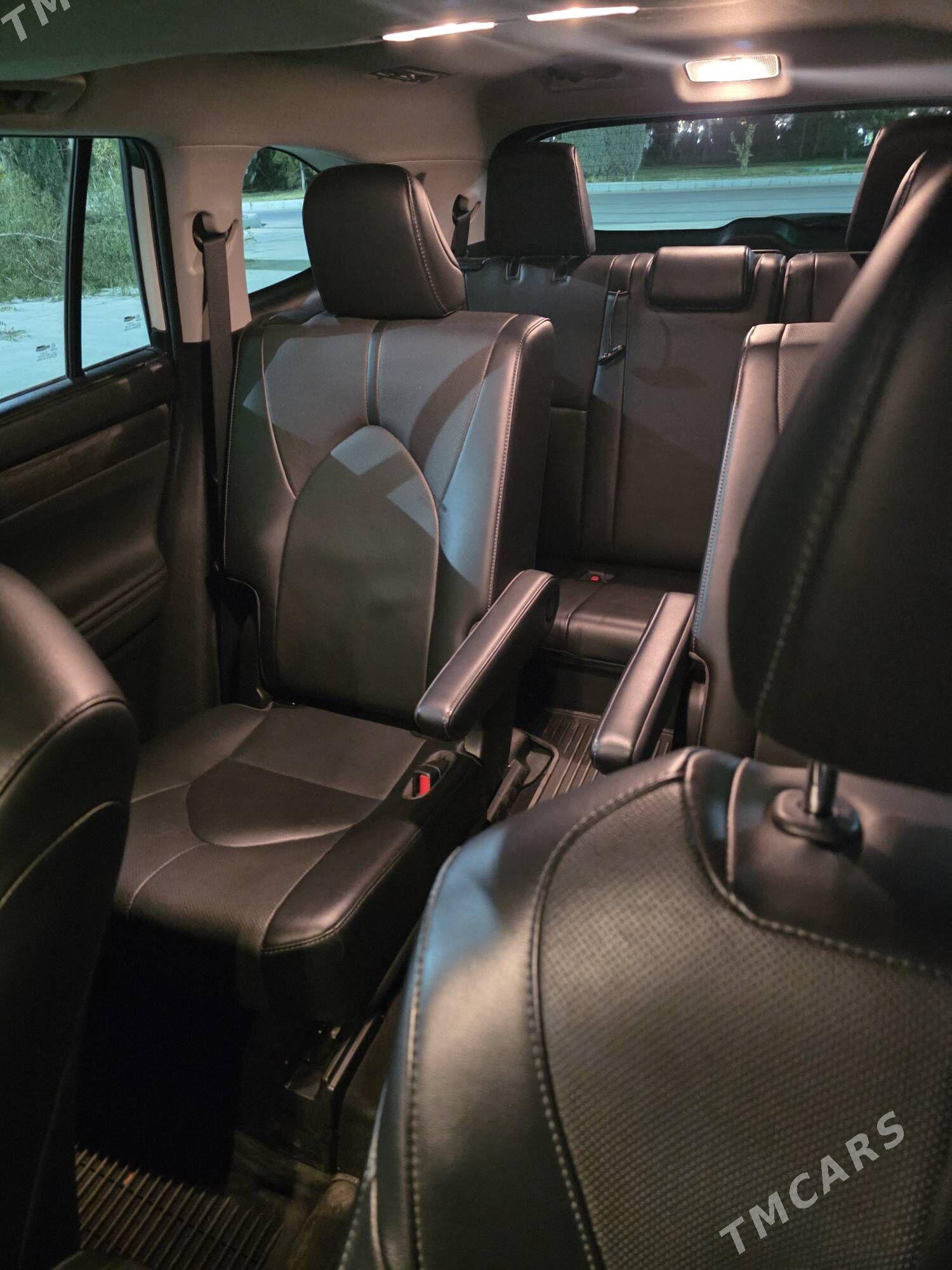 Toyota Highlander 2022 - 800 000 TMT - Aşgabat - img 5