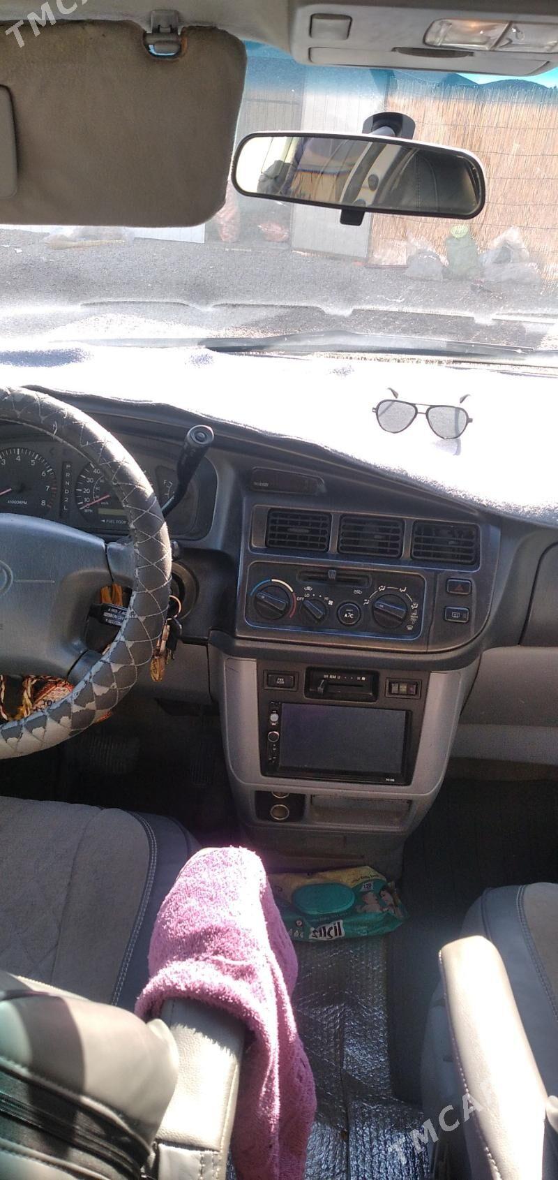 Toyota Sienna 1999 - 160 000 TMT - Mary - img 1