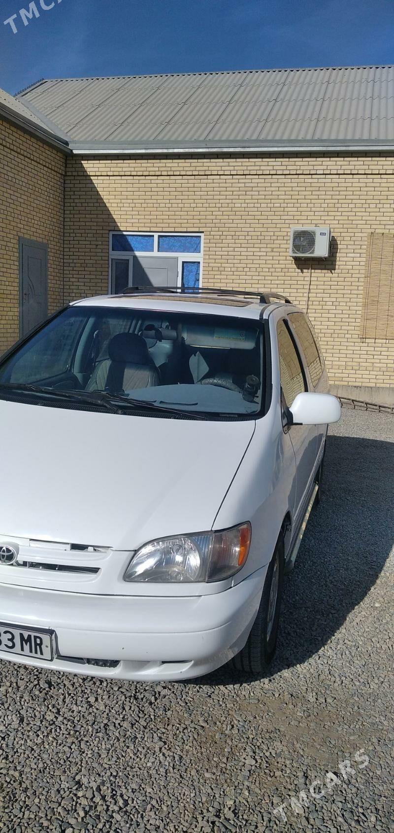 Toyota Sienna 1999 - 160 000 TMT - Mary - img 2