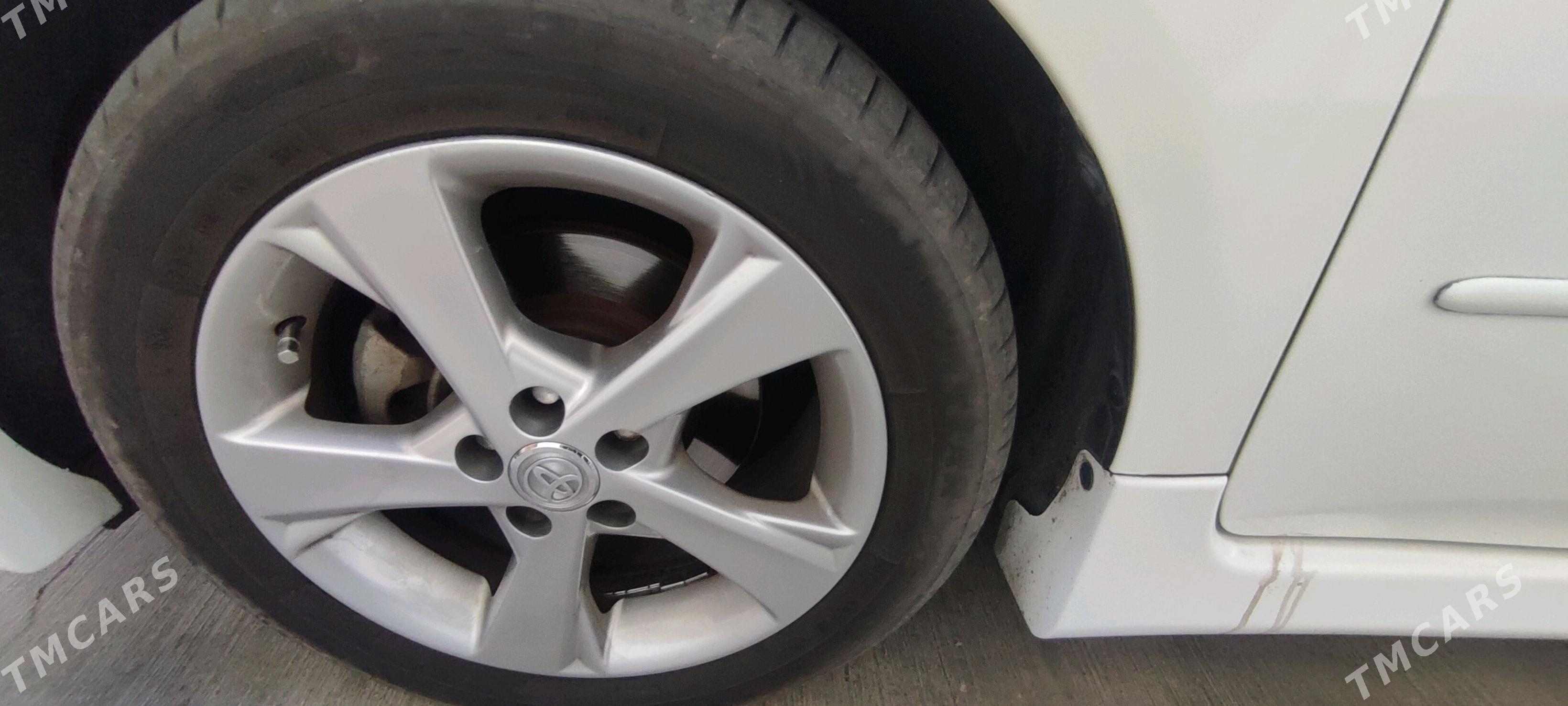 Toyota Corolla 2011 - 167 000 TMT - Kim raýon - img 1