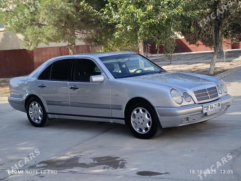 Mercedes-Benz E320 1996 - 110 000 TMT - Gyzylarbat - img 6