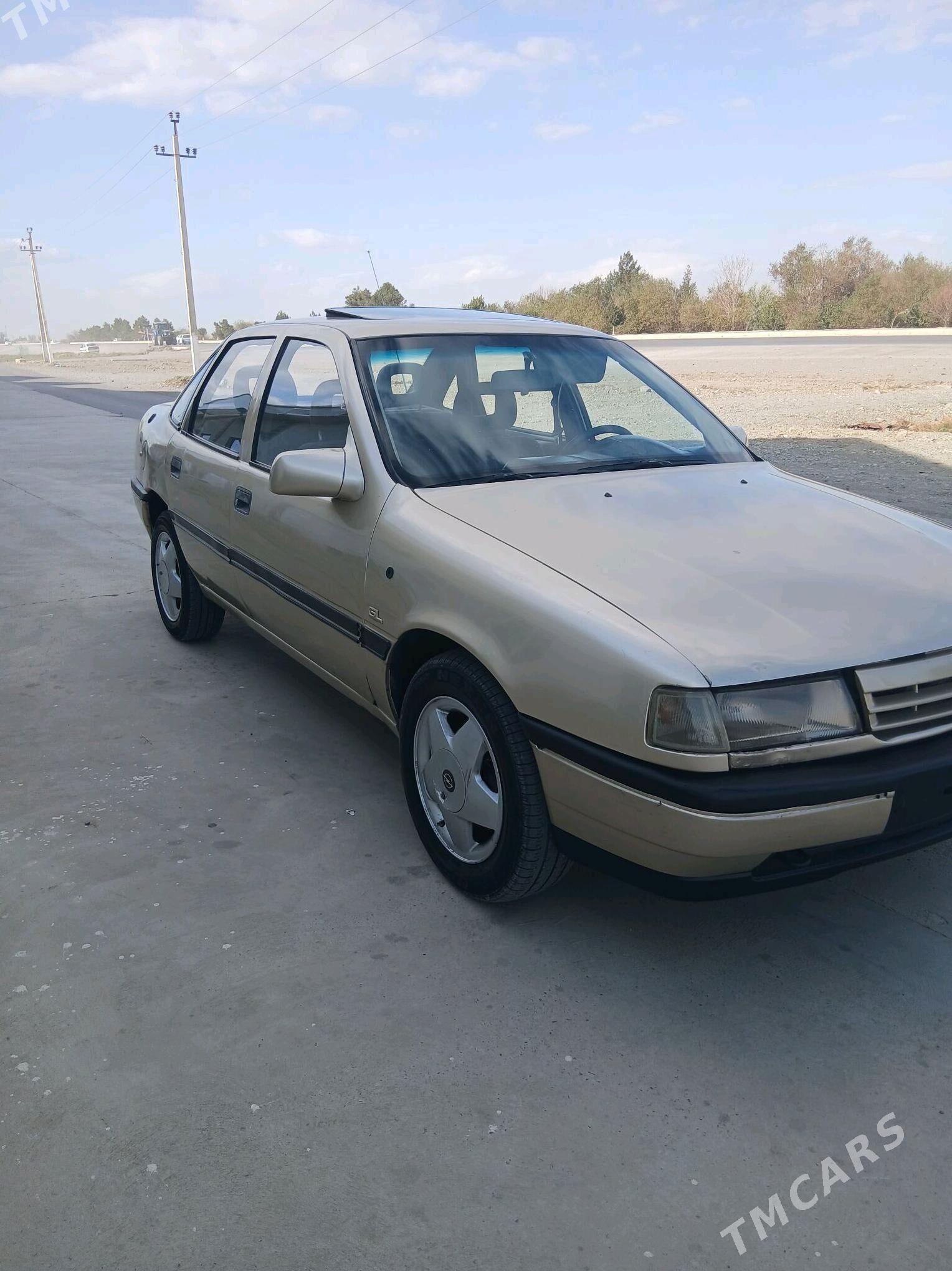 Opel Vectra 1990 - 30 000 TMT - Bäherden - img 1