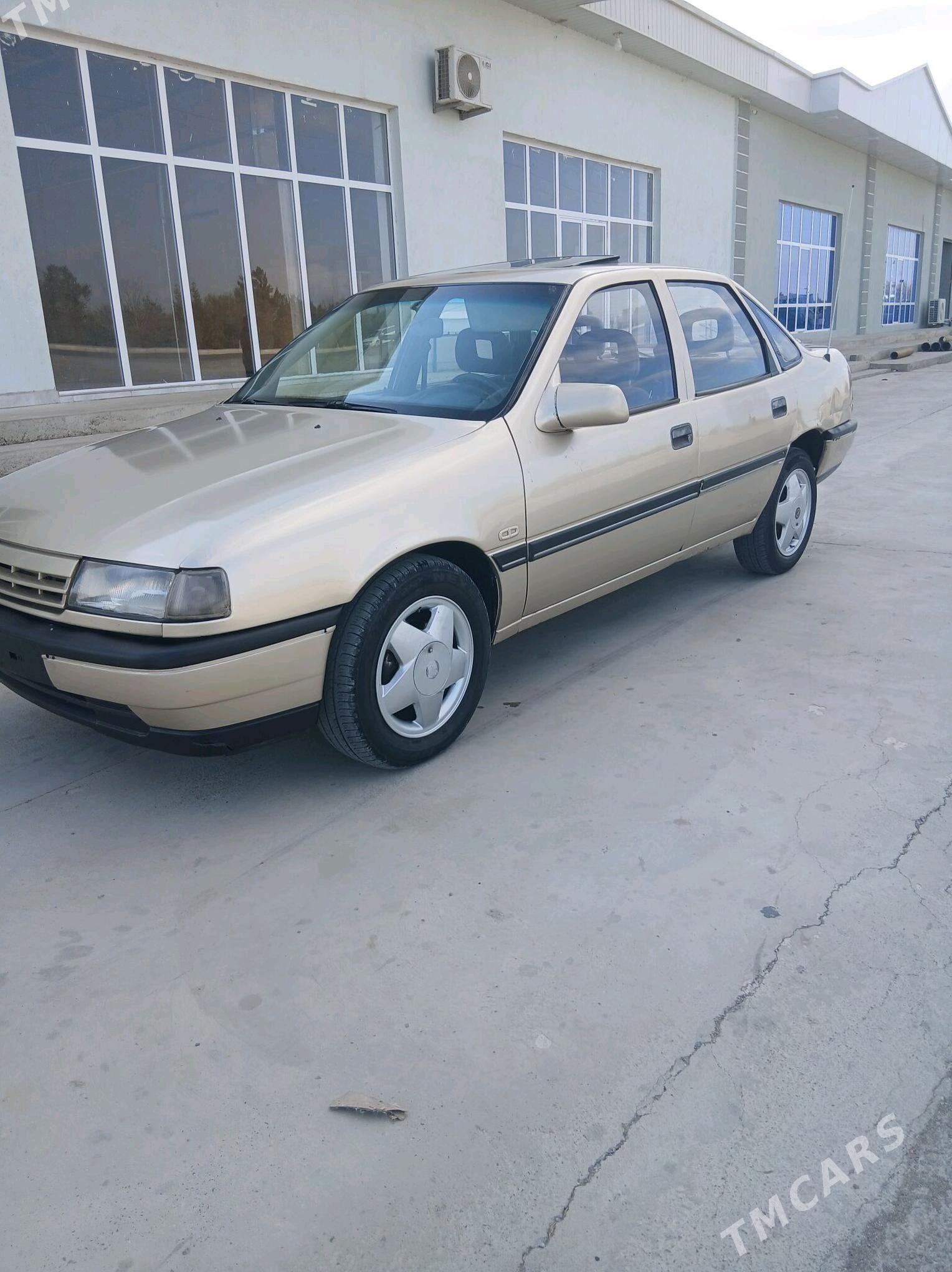 Opel Vectra 1990 - 30 000 TMT - Bäherden - img 2