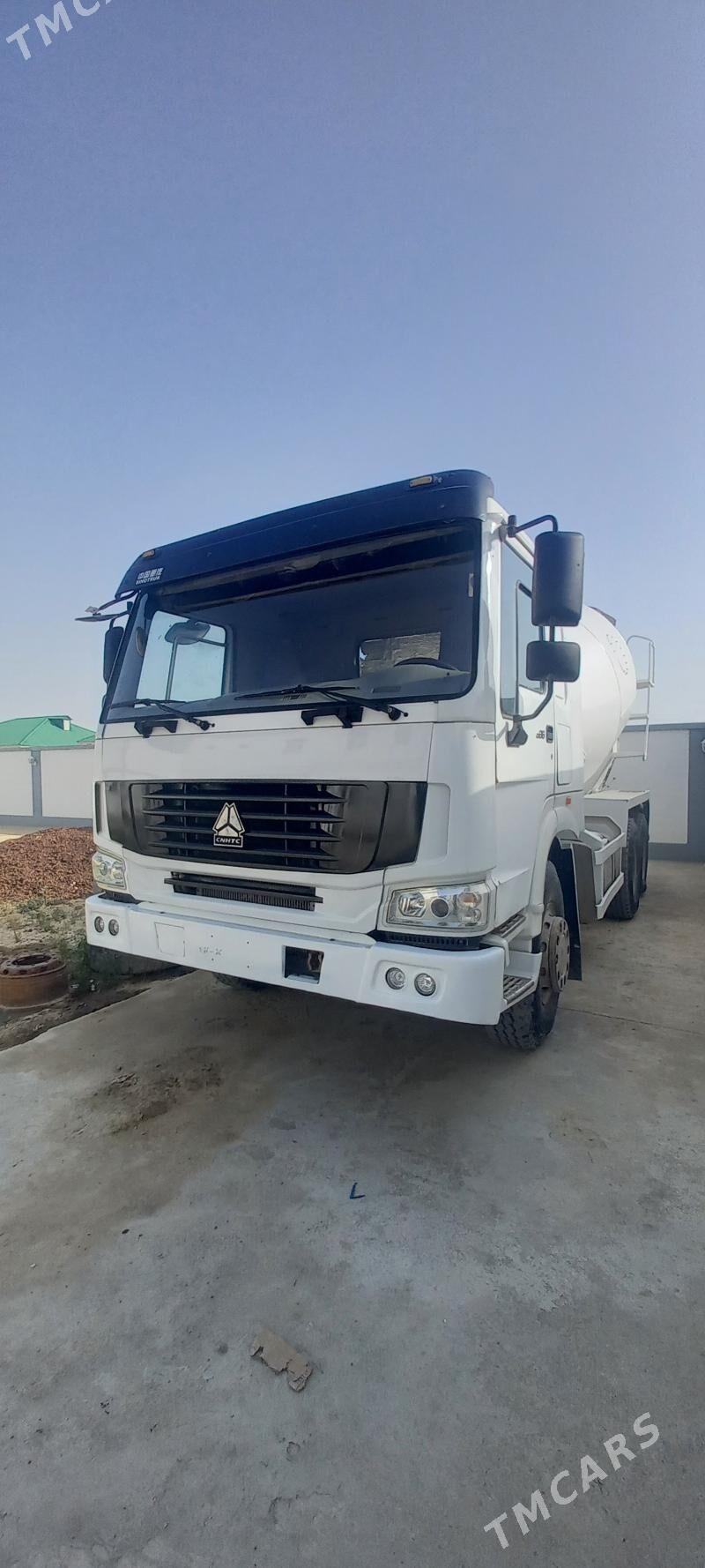 Howo Sinotruk 2008 - 380 000 TMT - Гёкдепе - img 1