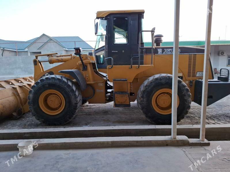 XCMG ZL50 2013 - 560 000 TMT - Çärjew - img 3