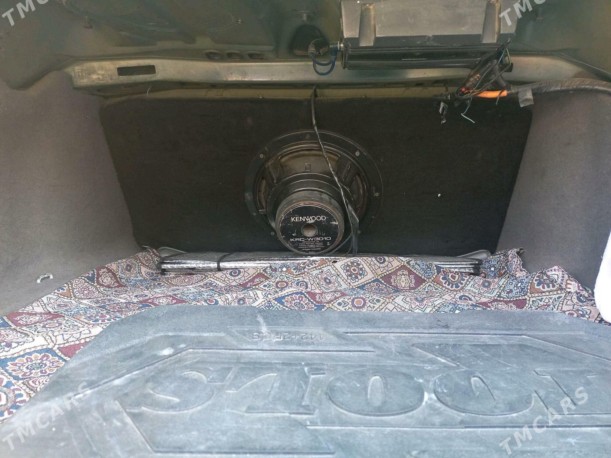 BMW 528 2000 - 115 000 TMT - Балканабат - img 9