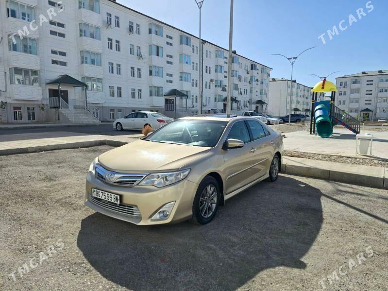 Toyota Camry 2012 - 245 000 TMT - Балканабат - img 1