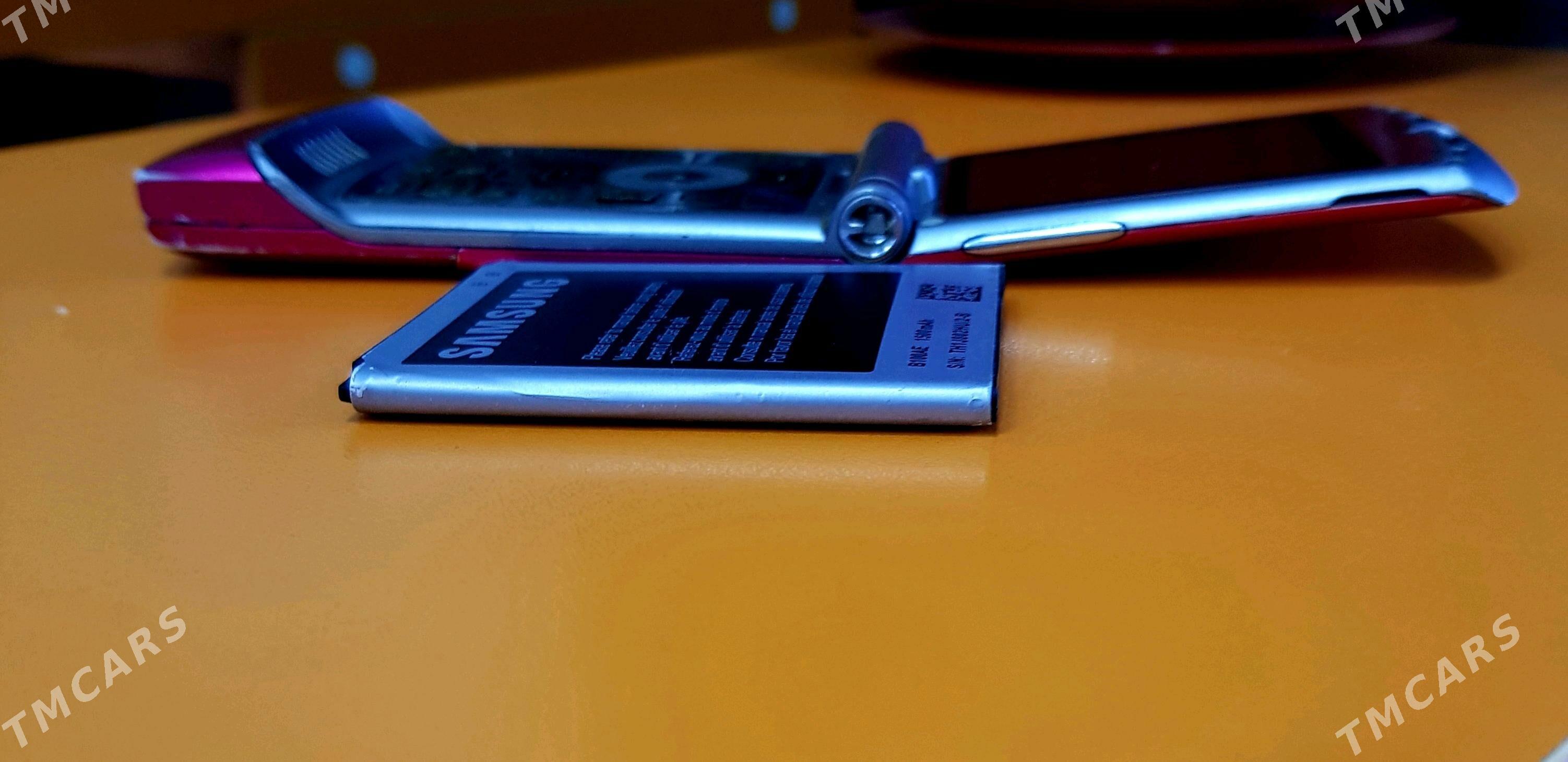 Motorola V3 L6 LG - Кёнеургенч - img 3