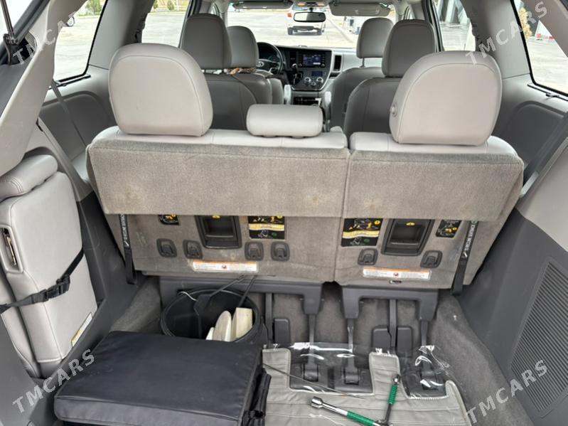 Toyota Sienna 2018 - 388 000 TMT - Ашхабад - img 9