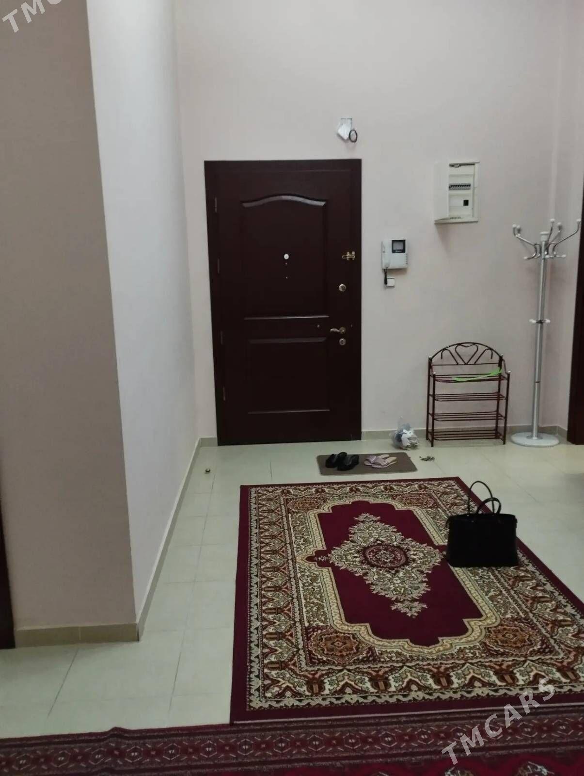 Нефтегаз Башня - Aşgabat - img 1