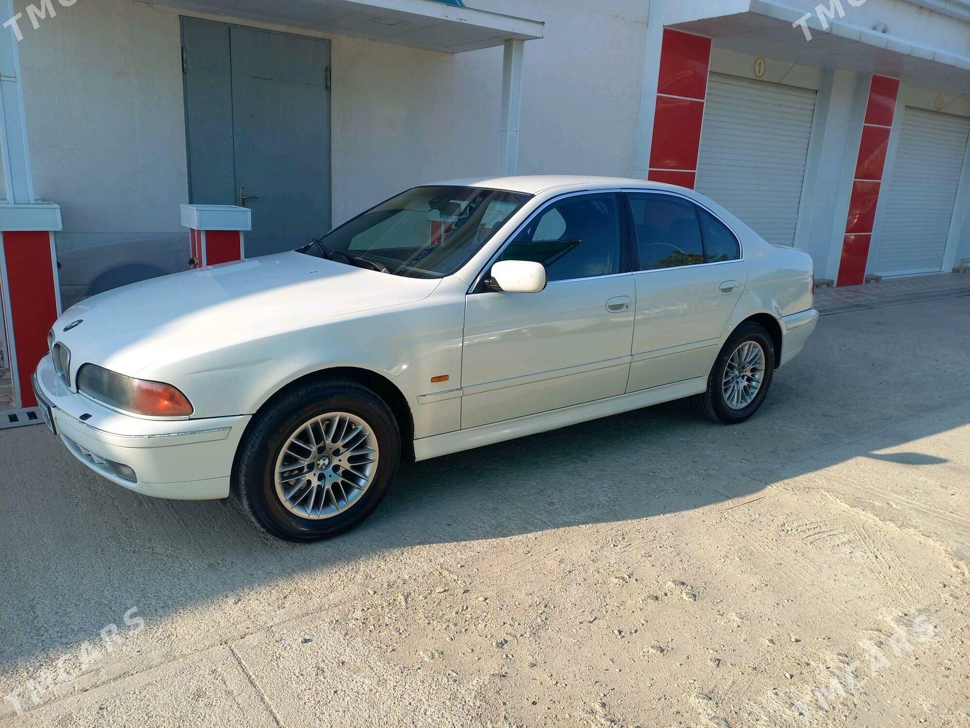BMW 528 2000 - 115 000 TMT - Балканабат - img 1