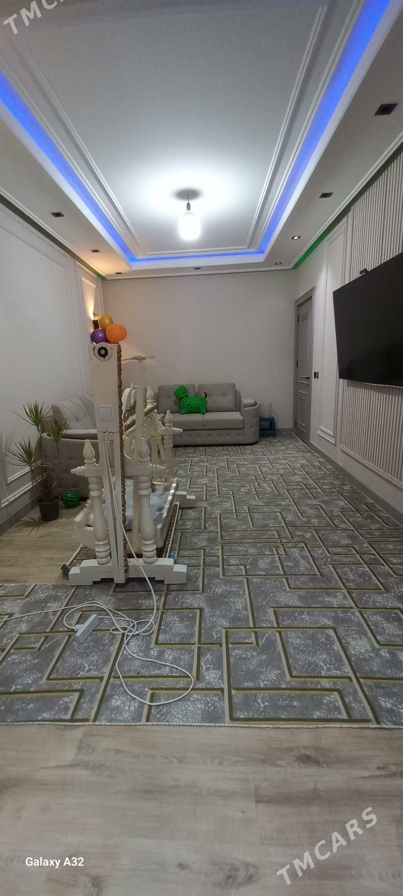 11 Mkr 4/3 etažy - 11 мкр - img 1