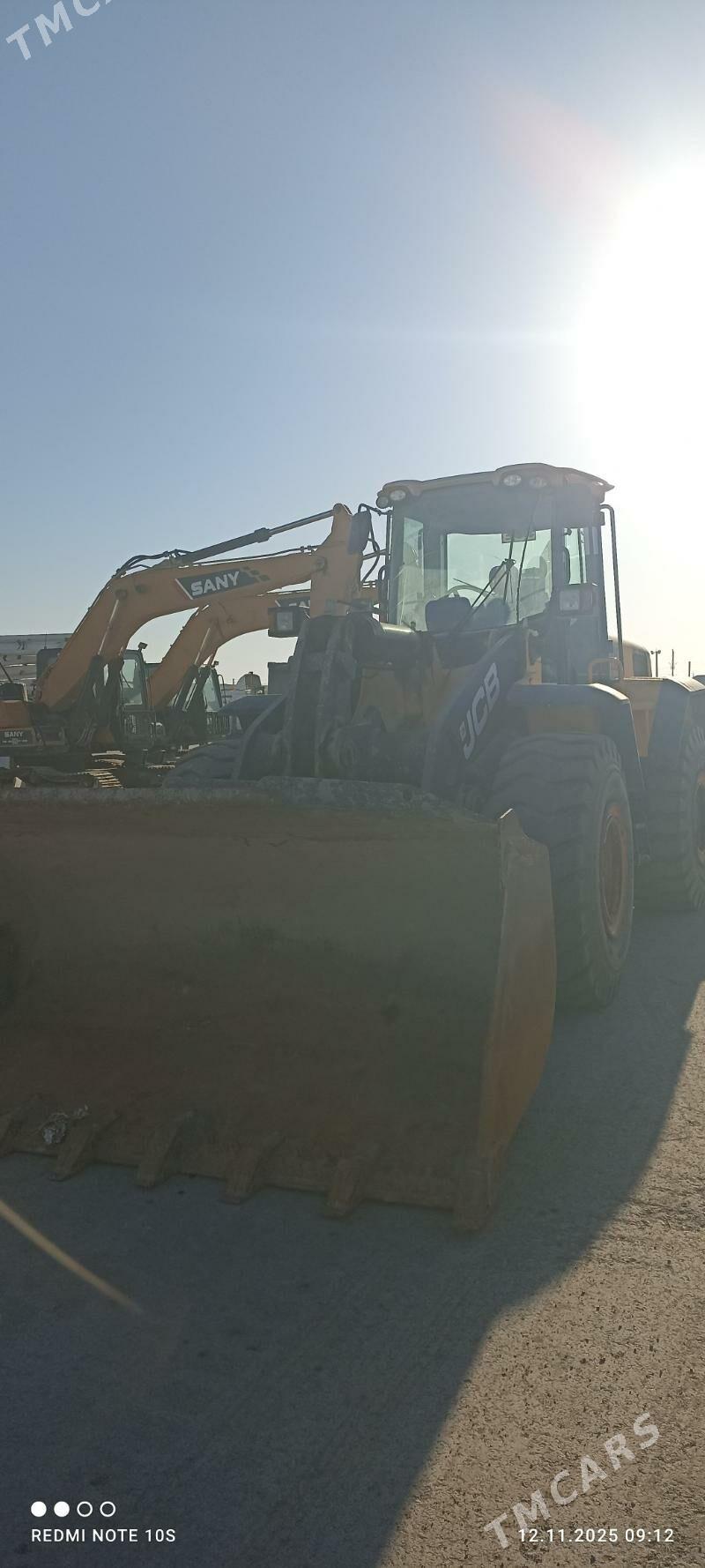 JCB 4CX ECO 2014 - 650 000 TMT - Mary - img 1