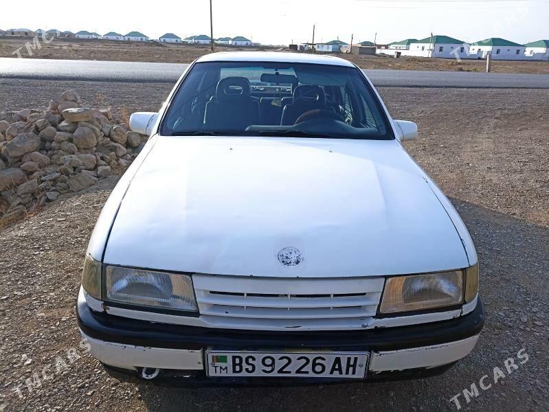 Opel Vectra 1989 - 26 000 TMT - Bäherden - img 1
