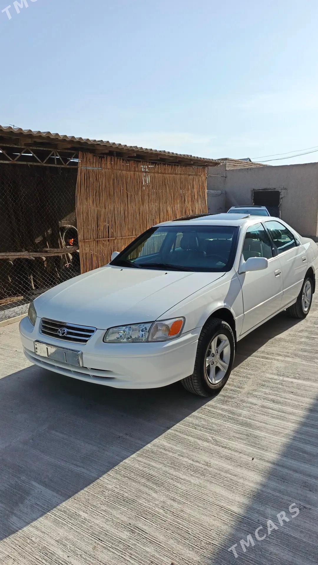 Toyota Camry 2000 - 165 000 TMT - Кёнеургенч - img 2