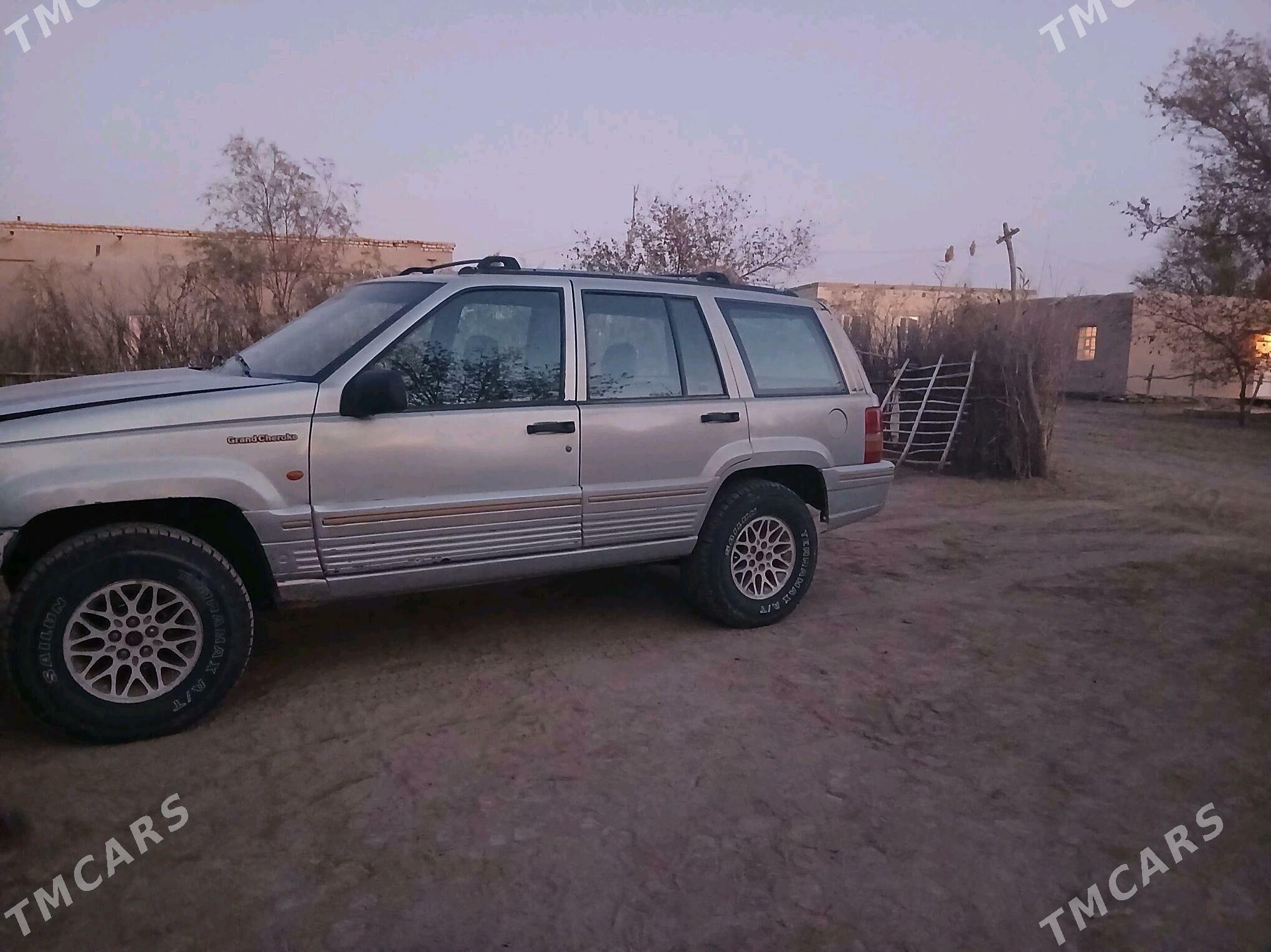 Jeep Grand Cherokee 4xe 1995 - 60 000 TMT - етр. Туркменбаши - img 2