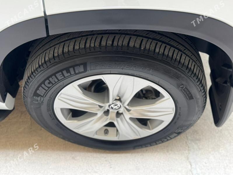 Toyota Highlander 2022 - 545 000 TMT - Балканабат - img 6