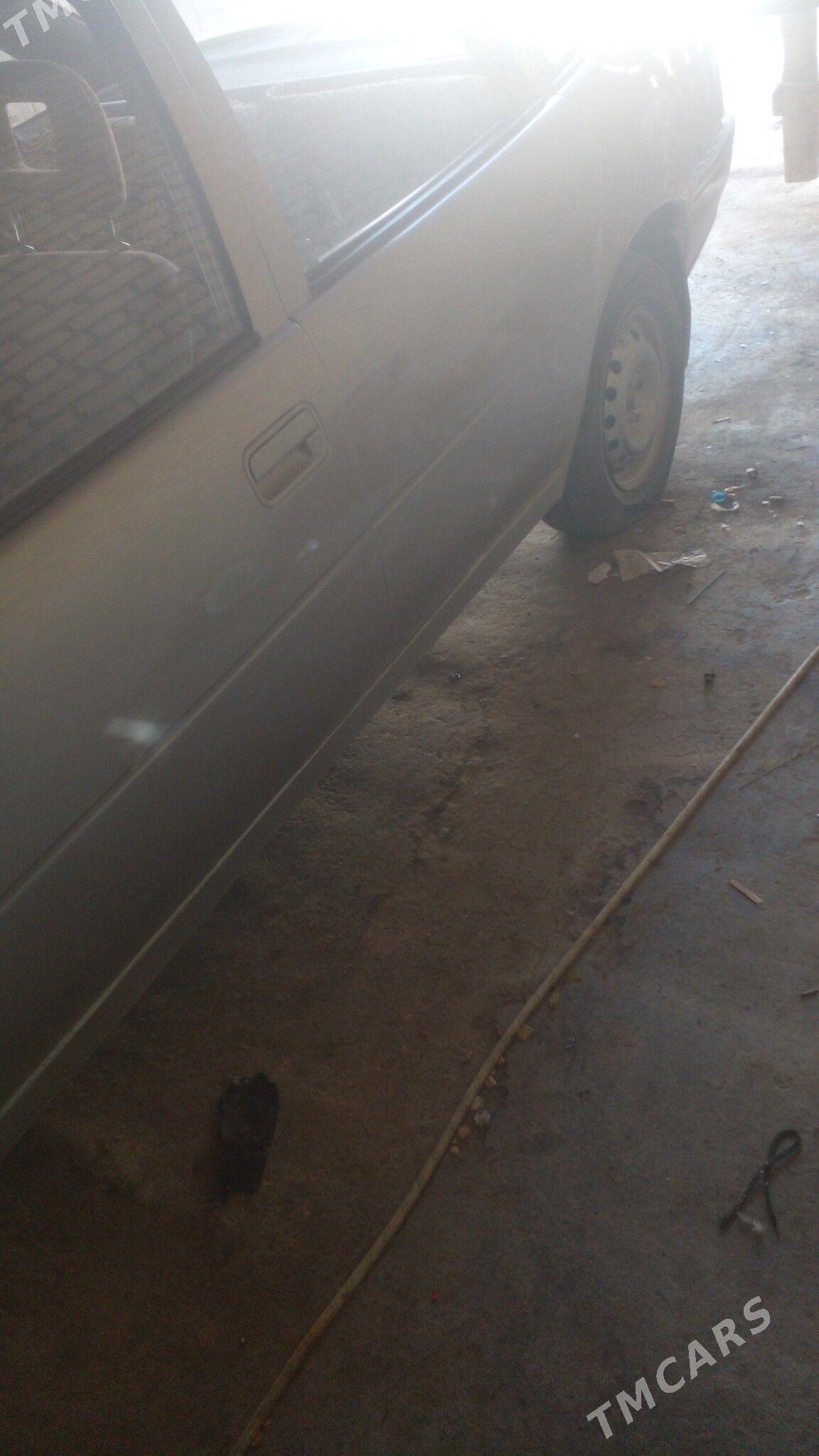 Opel Vectra 1991 - 25 000 TMT - Çärjew - img 2