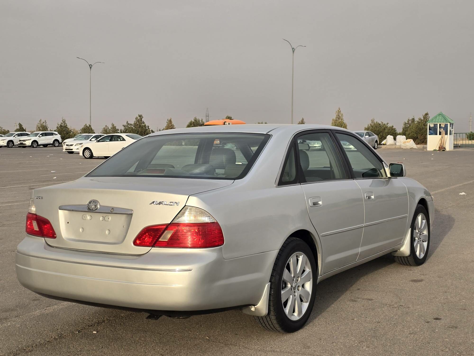 Toyota Avalon 2003 - 175 000 TMT - "Altyn Asyr" Gündogar bazary (Jygyllyk) - img 4