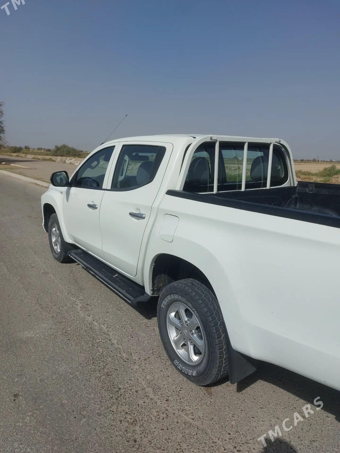 Mitsubishi L200 2020 - 300 000 TMT - Aşgabat - img 2