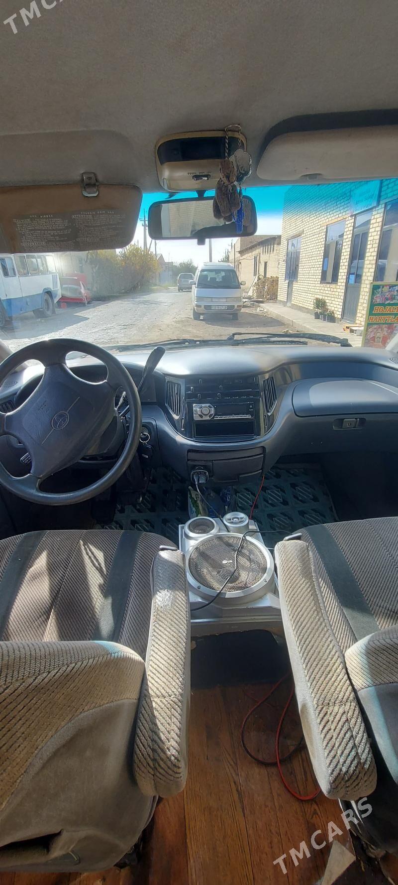 Toyota Previa 1992 - 95 000 TMT - Дянев - img 3