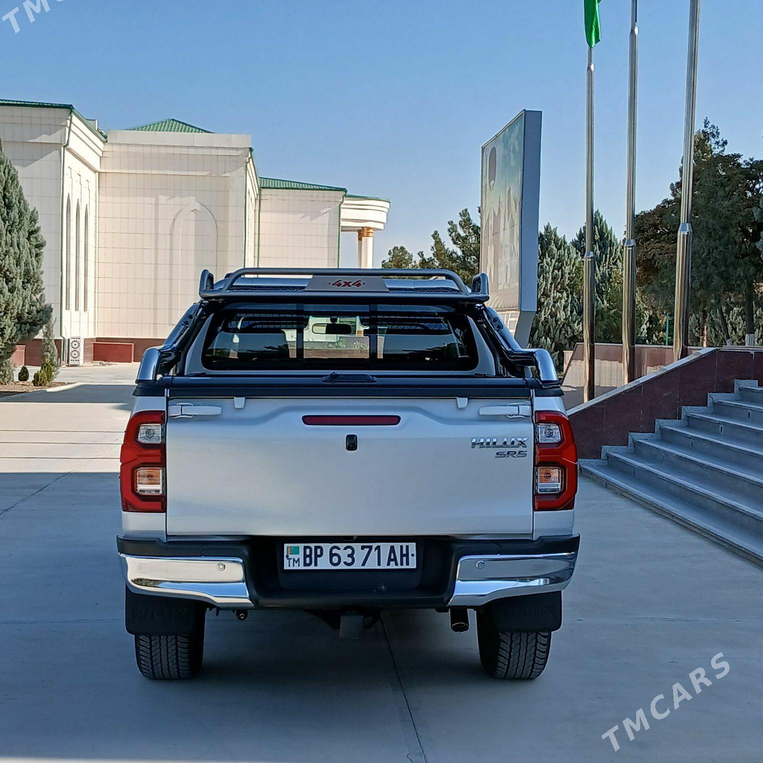 Toyota Hilux 2024 - 625 000 TMT - Gökdepe - img 2