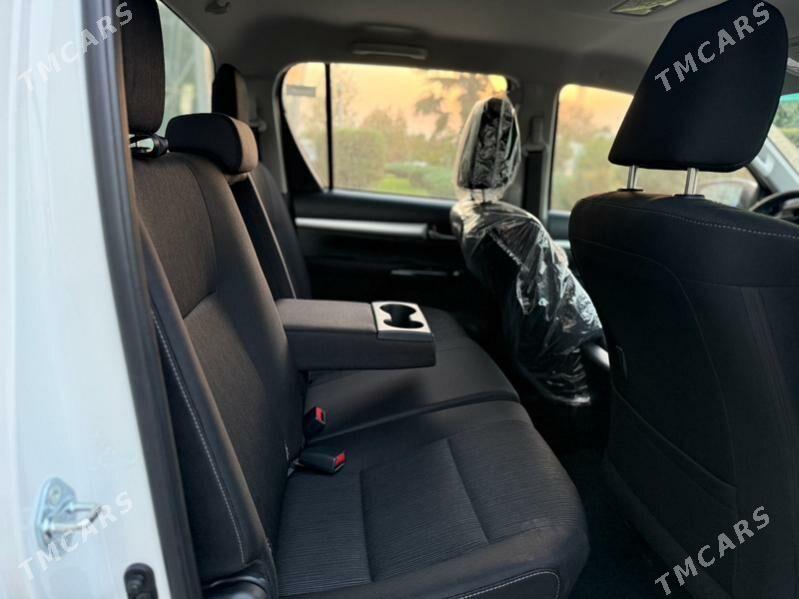 Toyota Hilux 2024 - 625 000 TMT - Gökdepe - img 9