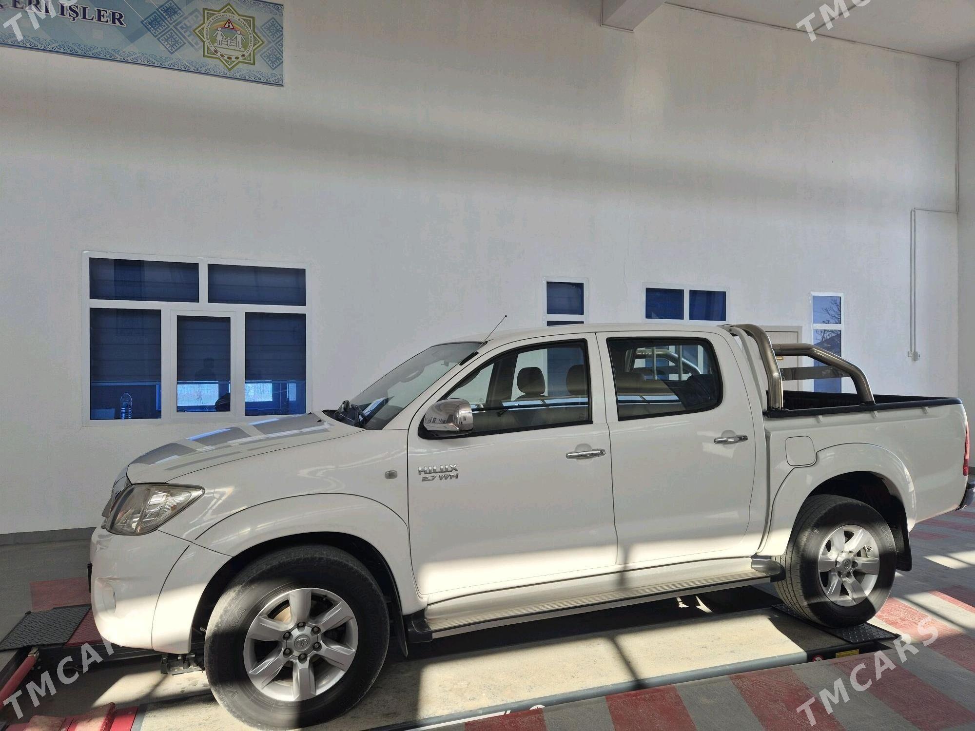 Toyota Hilux 2009 - 350 000 TMT - Aşgabat - img 3