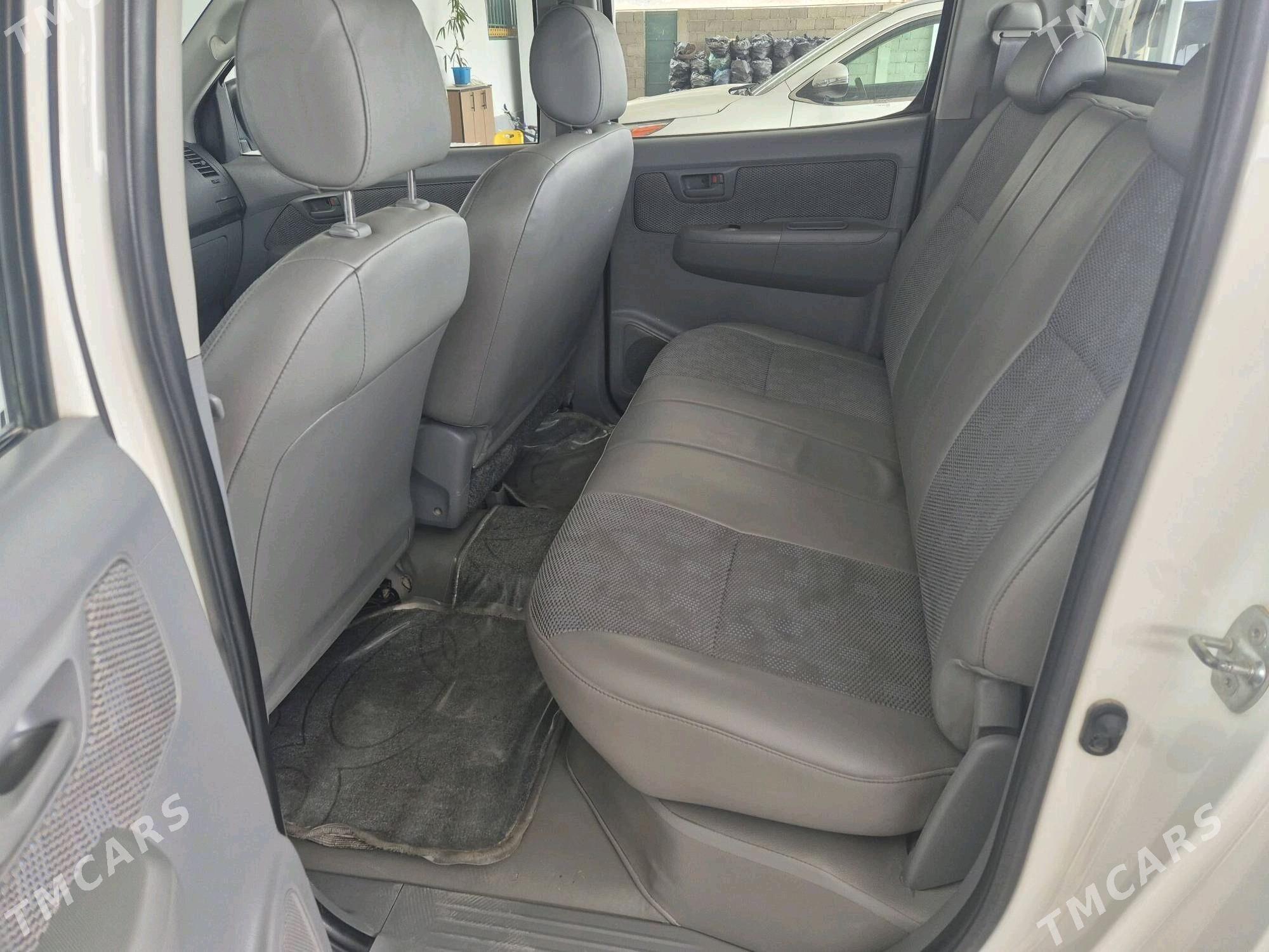 Toyota Hilux 2009 - 350 000 TMT - Aşgabat - img 6