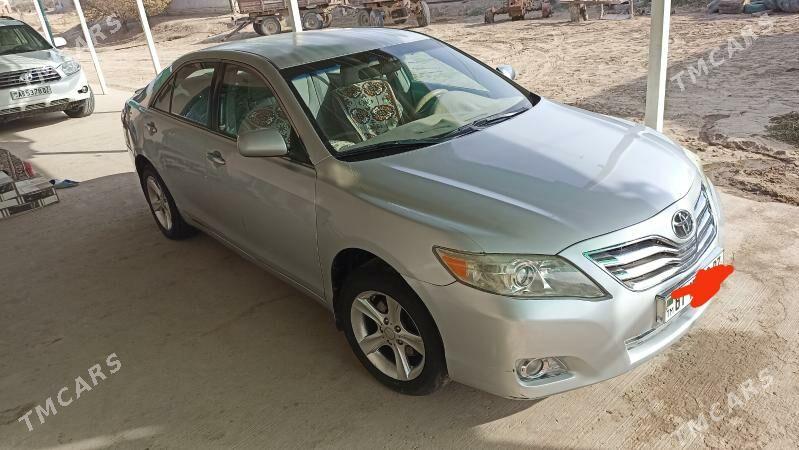 Toyota Camry 2010 - 150 000 TMT - Gurbansoltan Eje - img 3