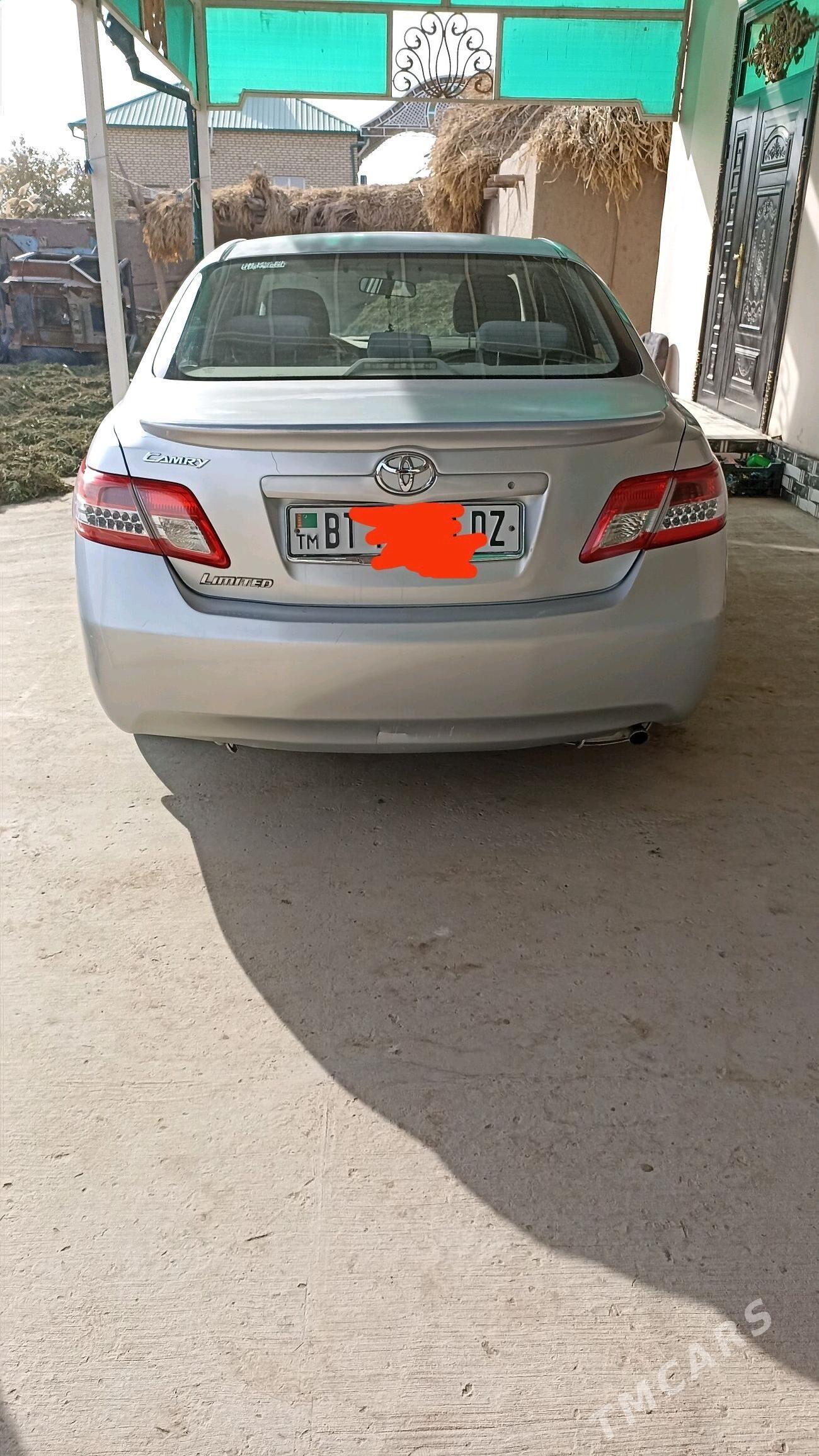 Toyota Camry 2010 - 150 000 TMT - Gurbansoltan Eje - img 2