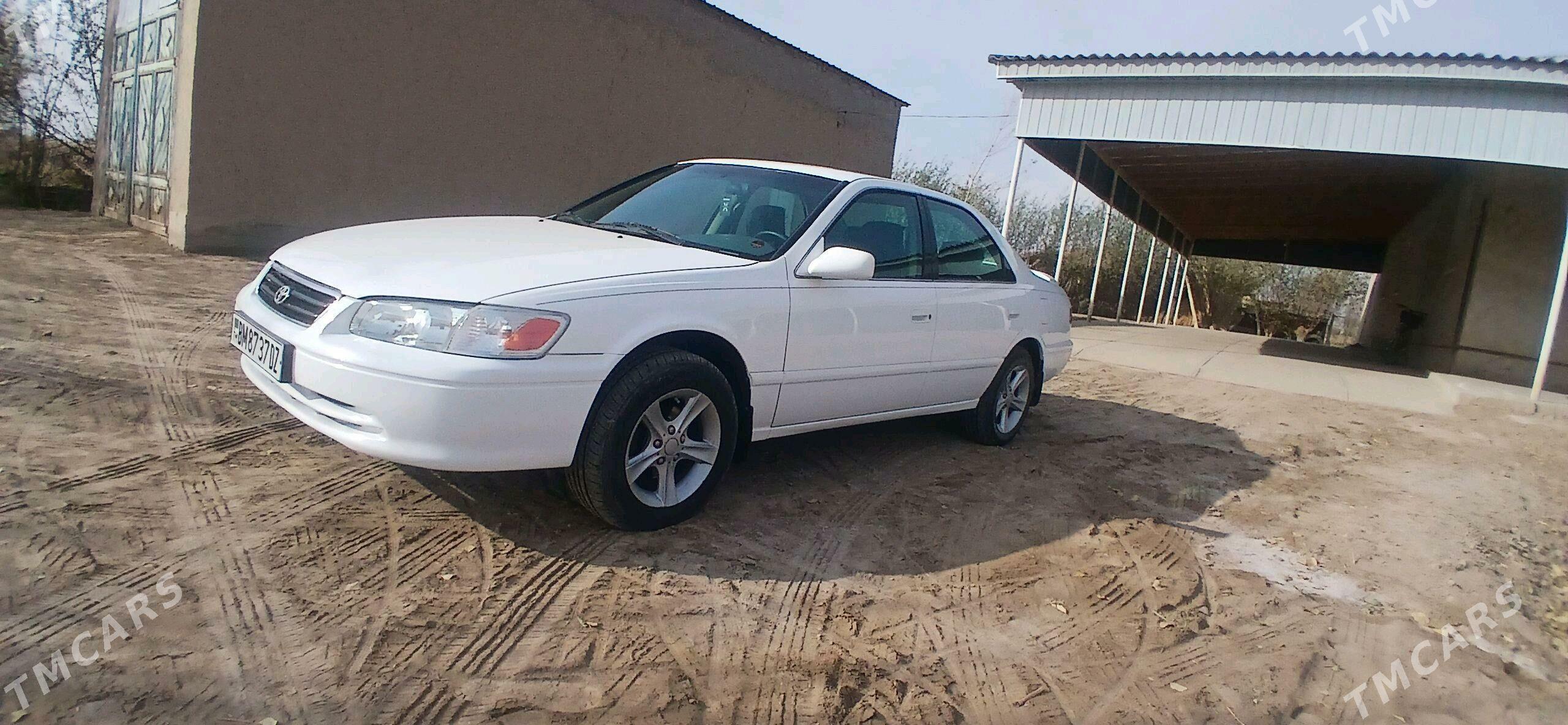 Toyota Camry 2000 - 160 000 TMT - Кёнеургенч - img 3