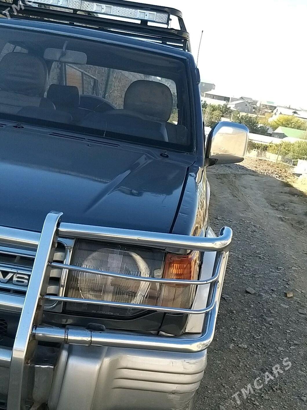 Mitsubishi Pajero 1994 - 65 000 TMT - Magdanly - img 1