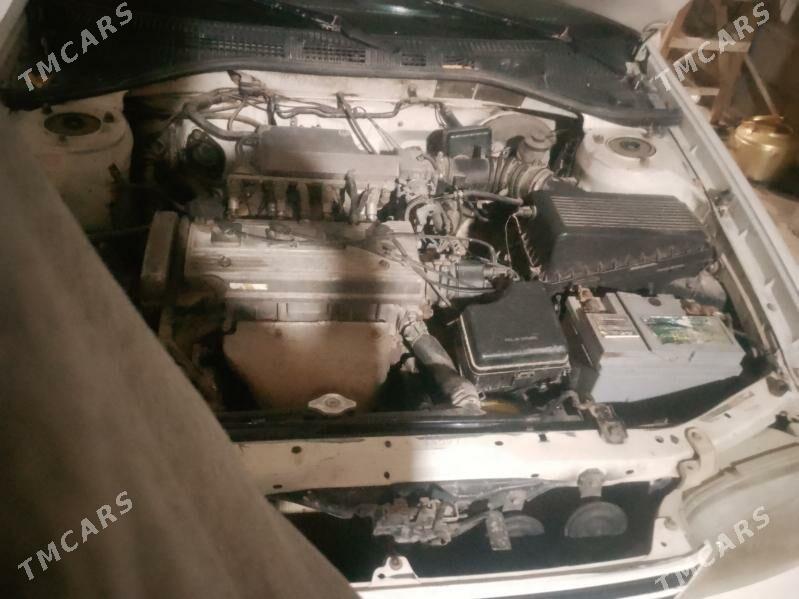 Toyota Carina 1994 - 89 000 TMT - Köneürgenç - img 6