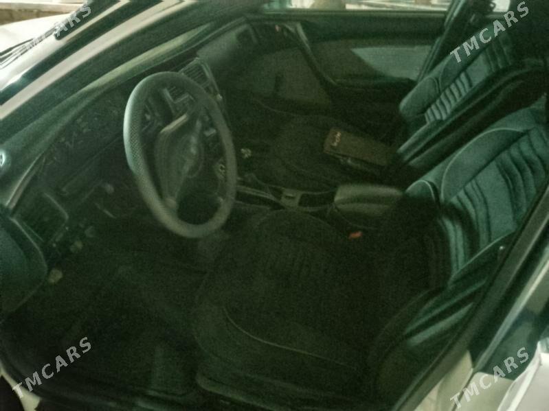 Toyota Carina 1994 - 89 000 TMT - Köneürgenç - img 5