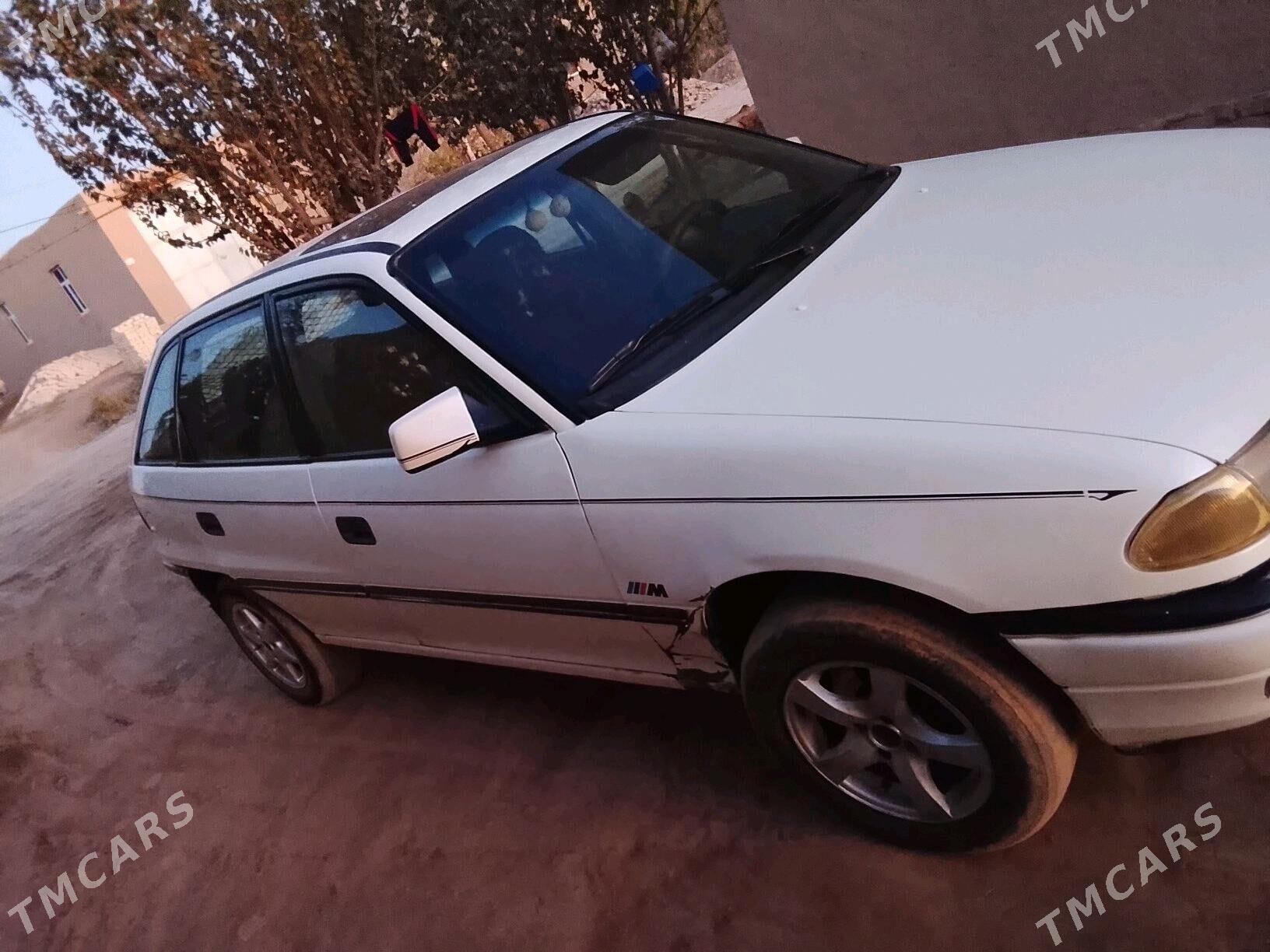 Opel Astra 1993 - 30 000 TMT - Gurbansoltan Eje - img 2