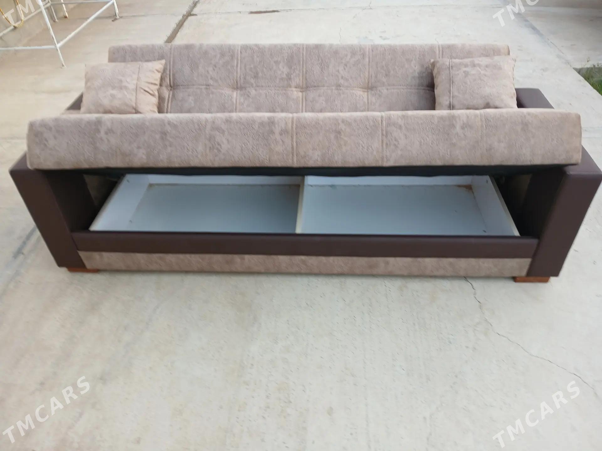 diwan açylyan - Aşgabat - img 2