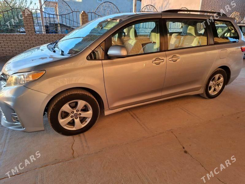 Toyota Sienna 2020 - 450 000 TMT - Mary - img 2