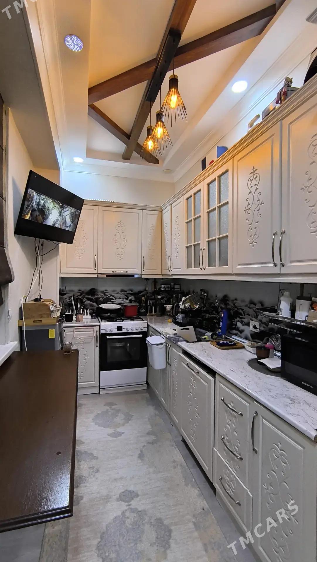 eyesinden высокопоталок - Kim raýon - img 7