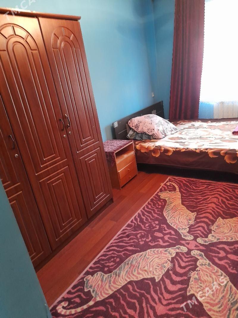 сдаю комнату - Büzmeýin - img 1