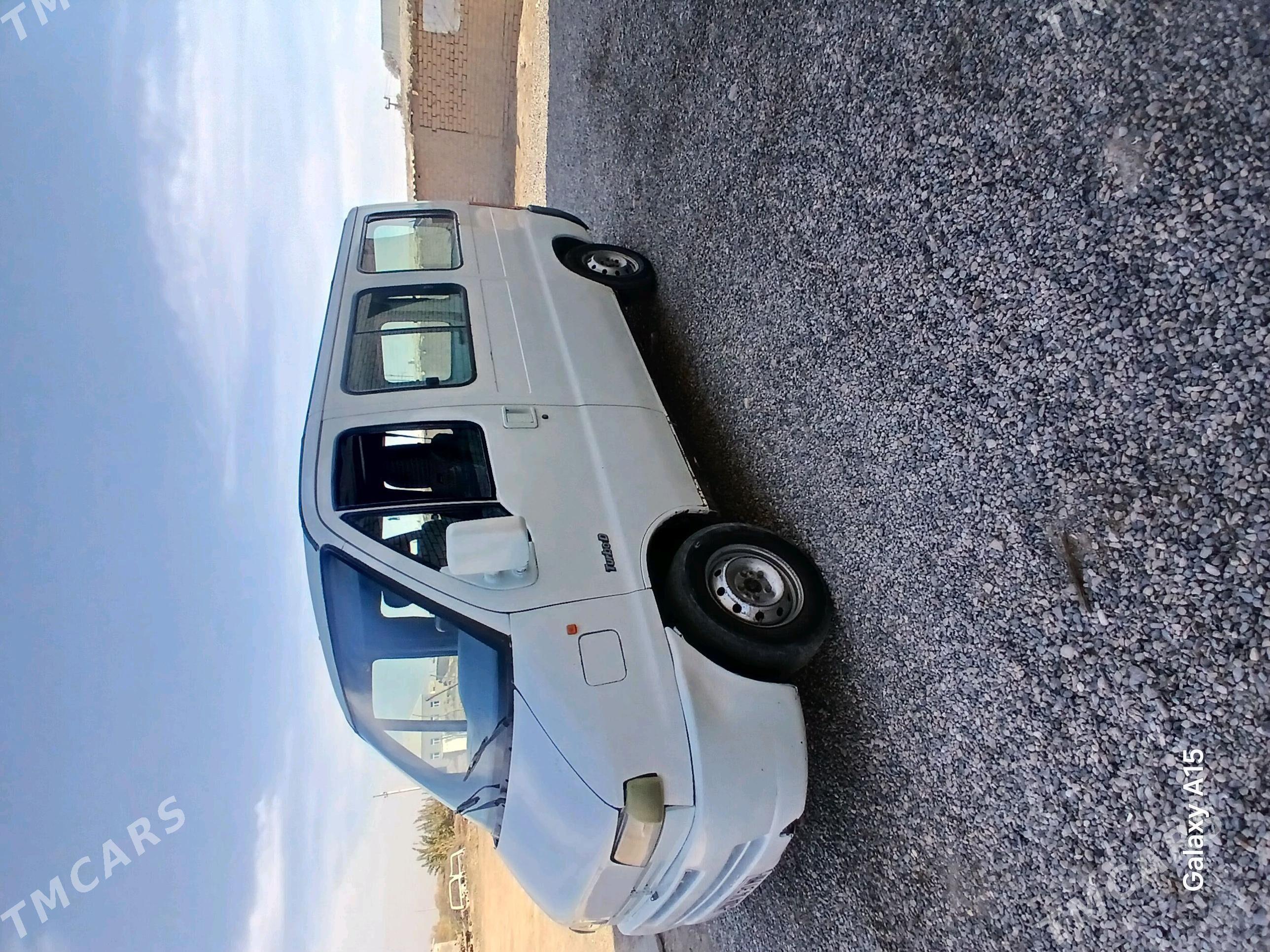 Toyota Hiace 1996 - 60 000 TMT - Мургап - img 3