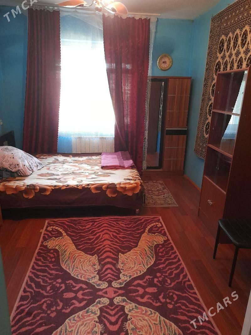 сдаю комнату - Büzmeýin - img 2