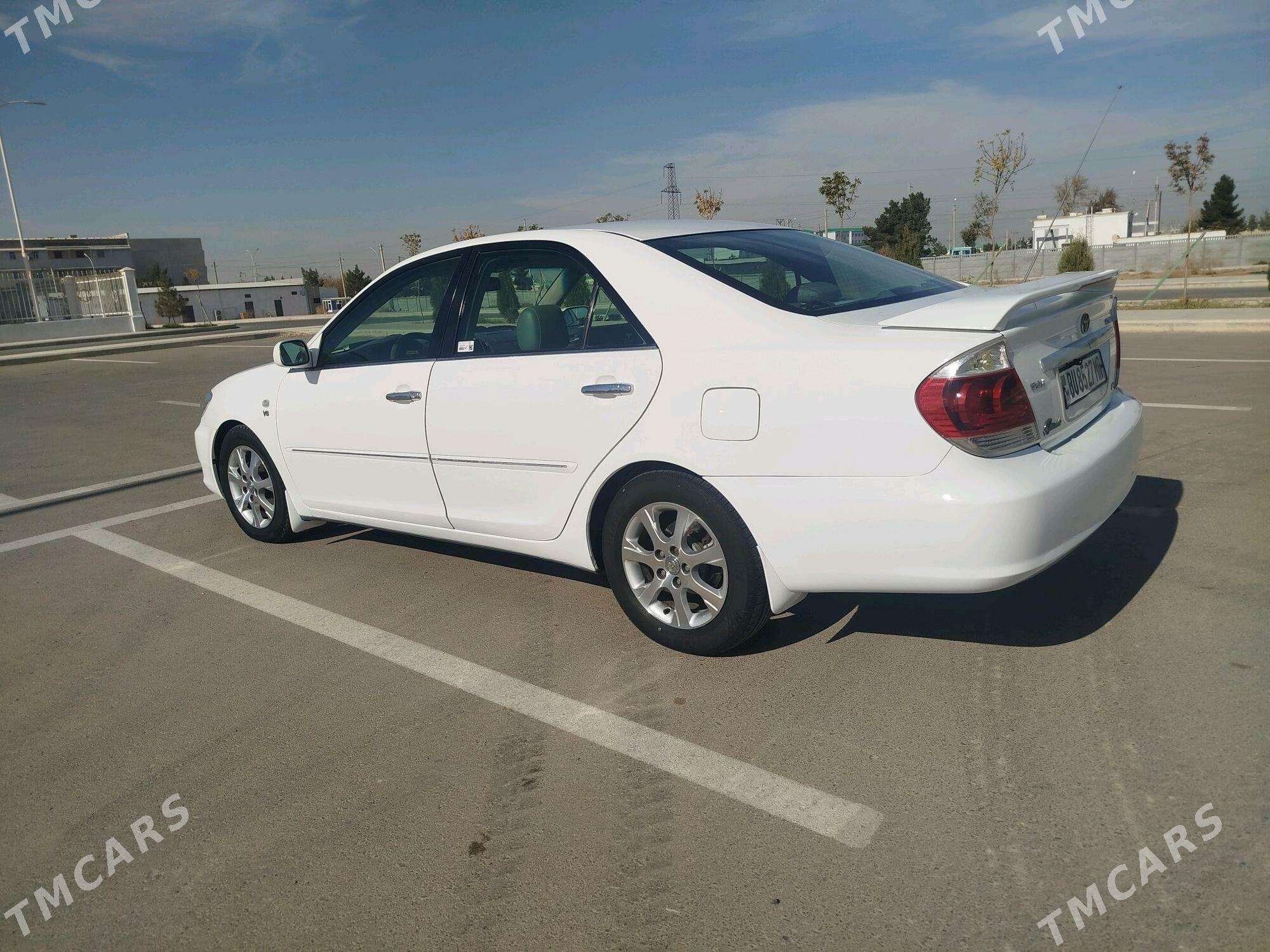 Toyota Camry 2004 - 185 000 TMT - Байрамали - img 4