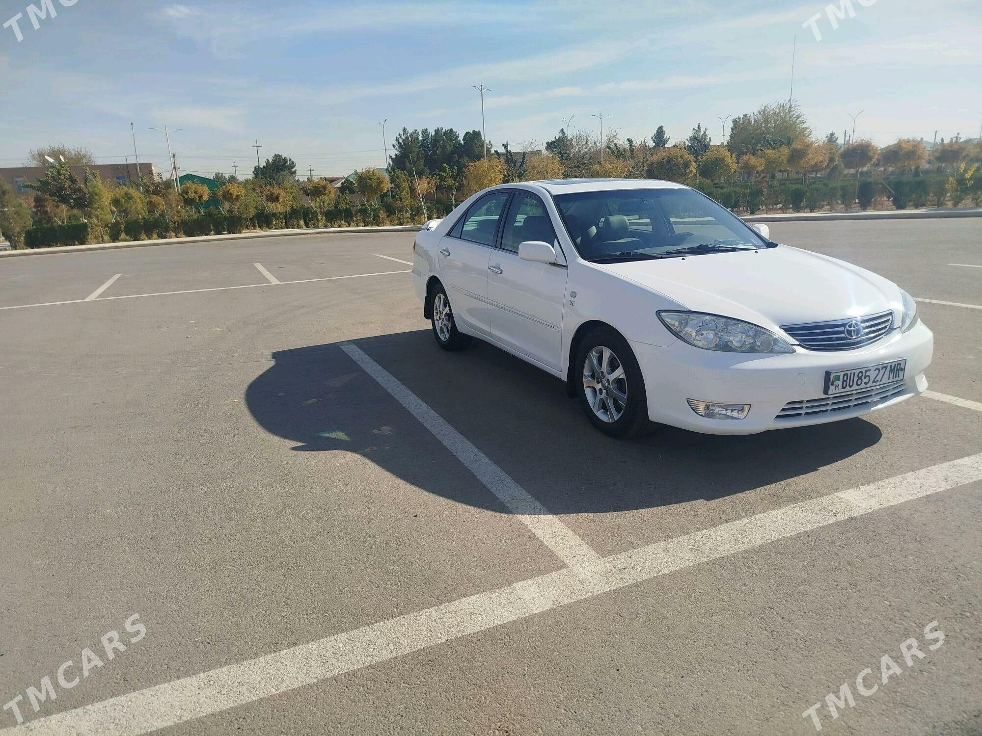 Toyota Camry 2004 - 185 000 TMT - Байрамали - img 1