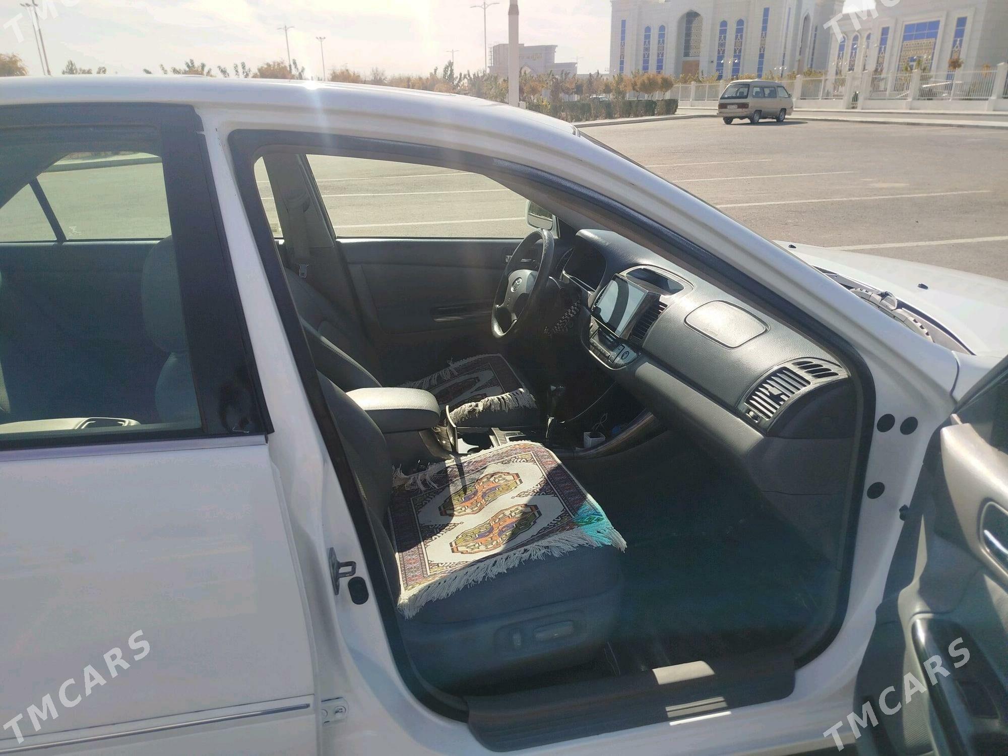 Toyota Camry 2004 - 185 000 TMT - Байрамали - img 5