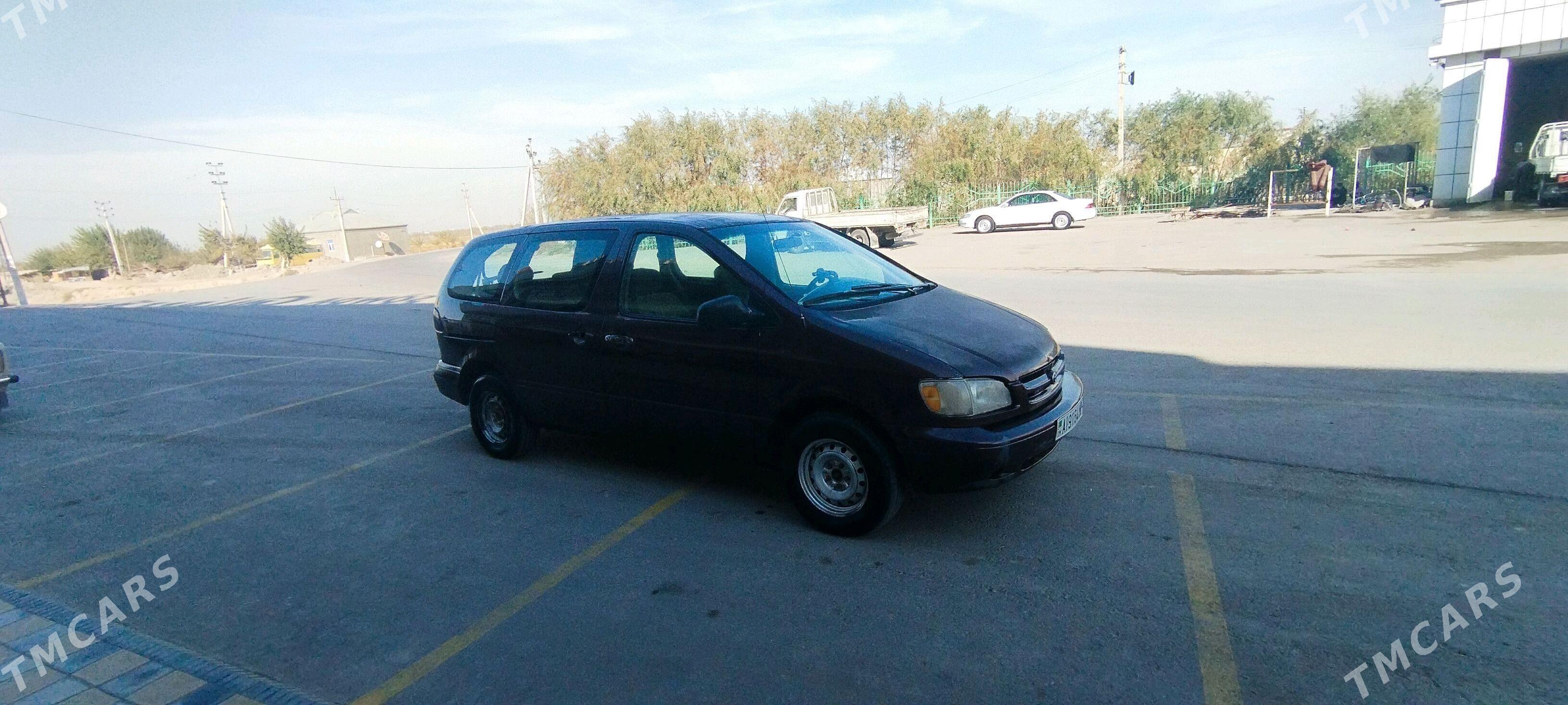 Toyota Sienna 1999 - 120 000 TMT - Murgap - img 3