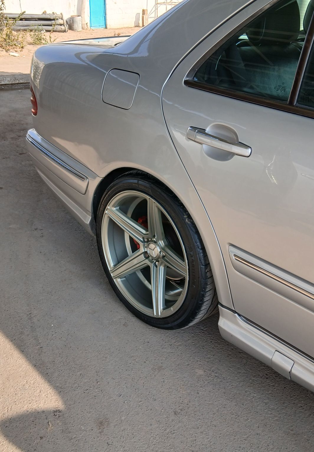 diska we teker. Mercedes-Benz 5 000 TMT - Türkmenbaşy - img 3