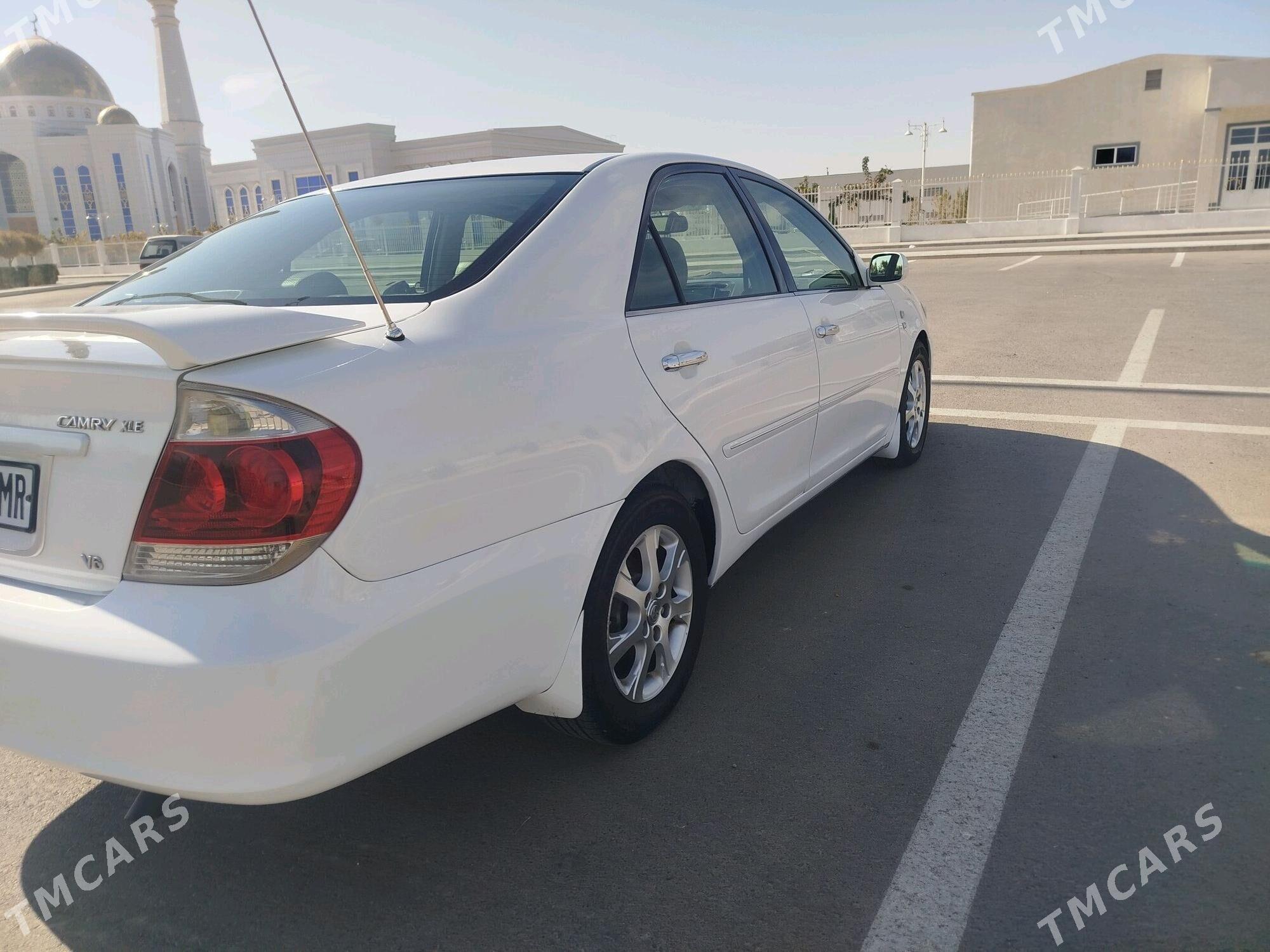 Toyota Camry 2004 - 185 000 TMT - Байрамали - img 8