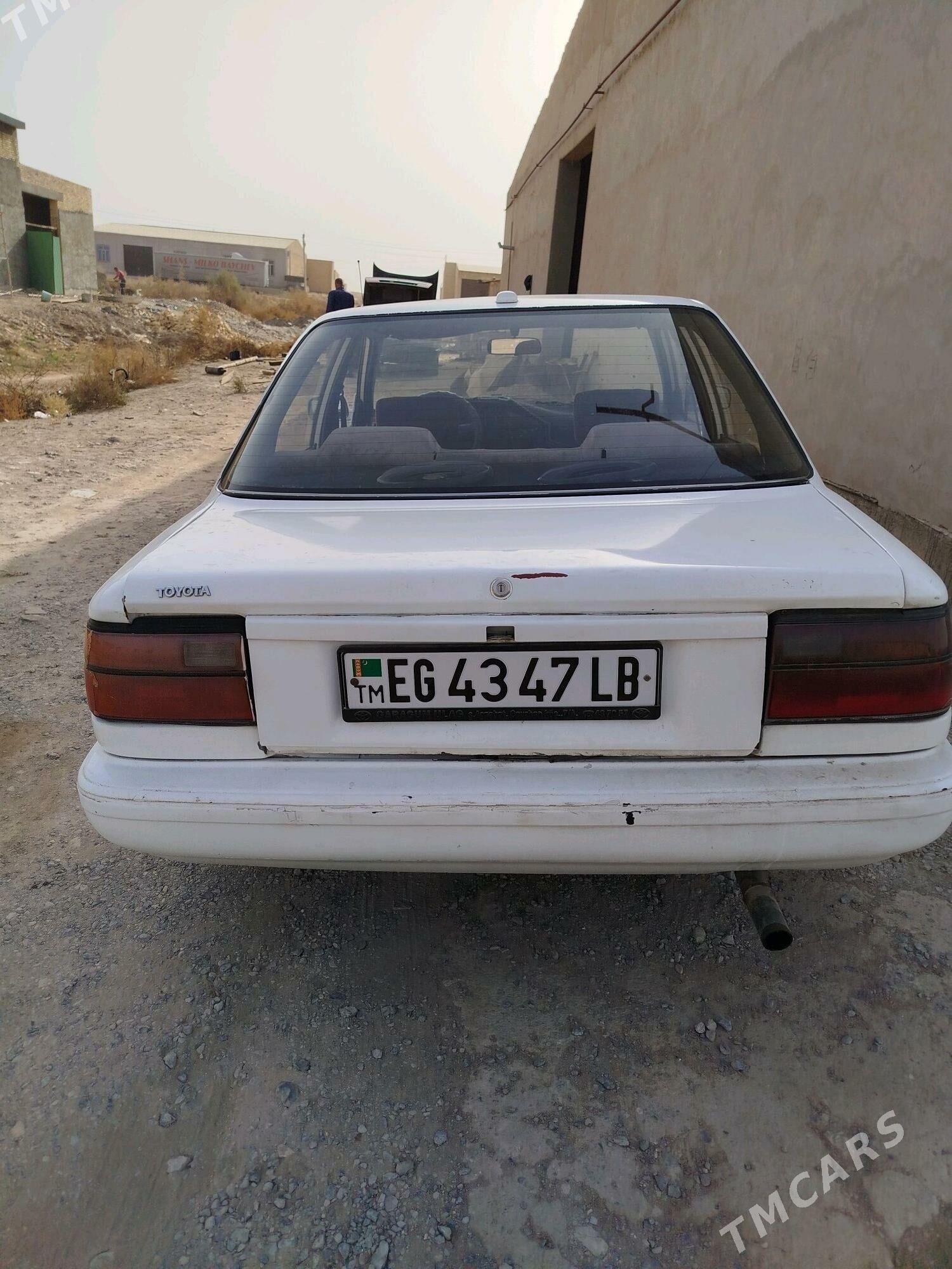 Toyota Corolla 1992 - 30 000 TMT - Türkmenabat - img 3